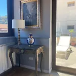 Saracen Terrace Hotel *